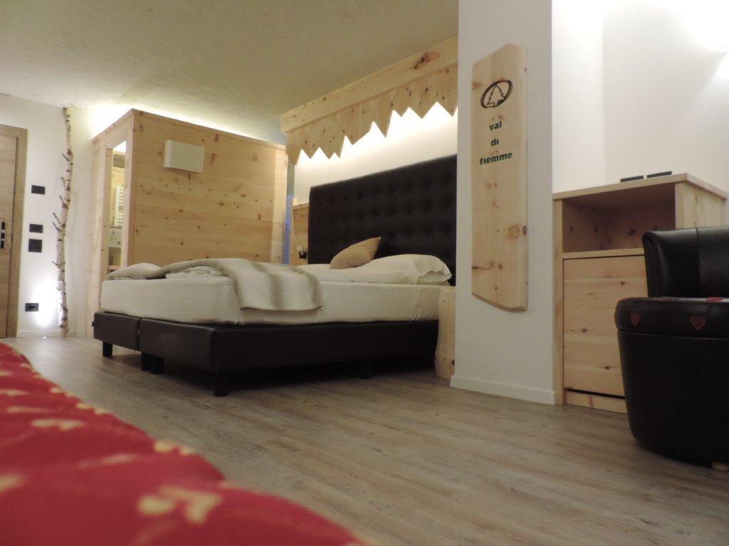 Hotel Scoiattolo Тезеро Экстерьер фото