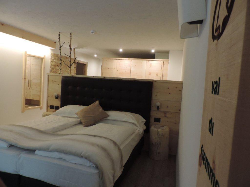 Hotel Scoiattolo Тезеро Экстерьер фото